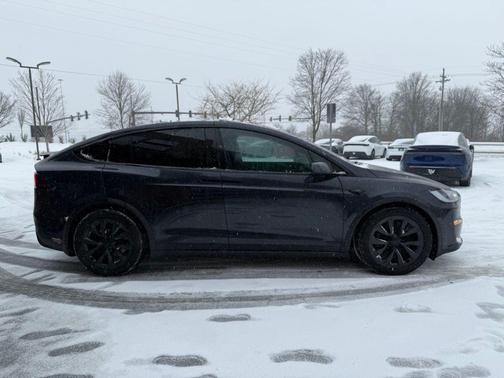 2024 Tesla Model X Long Range