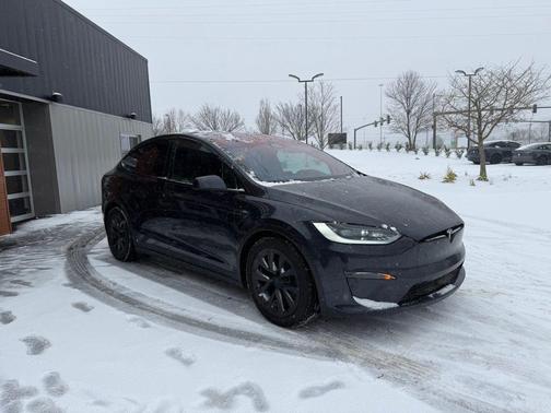 2024 Tesla Model X Long Range