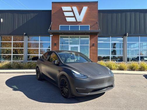 2023 Tesla Model Y Long Range Dual Motor All-Wheel Drive