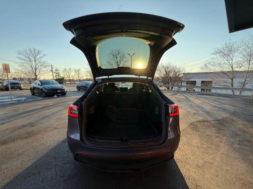 2022 Tesla Model Y Performance Dual Motor All-Wheel Drive