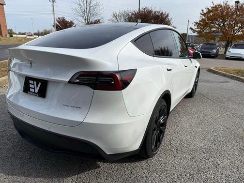 2021 Tesla Model Y Long Range Dual Motor All-Wheel Drive