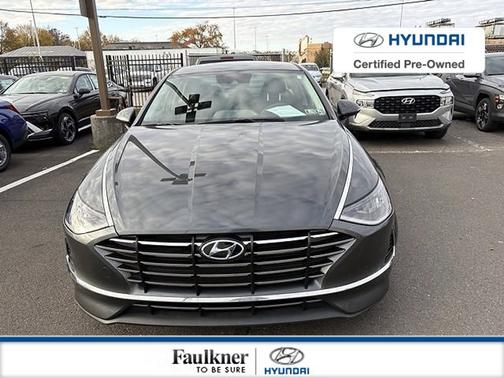 2022 Hyundai SONATA SE