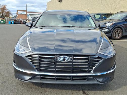 2023 Hyundai SONATA SE