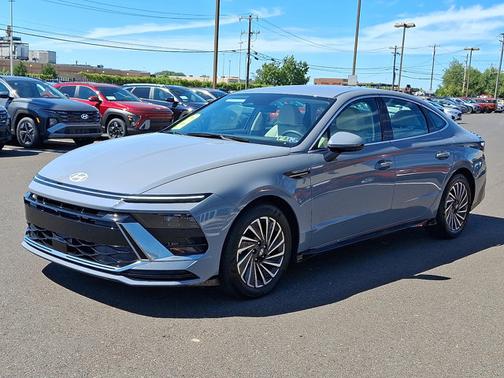 2025 Hyundai SONATA Hybrid SEL