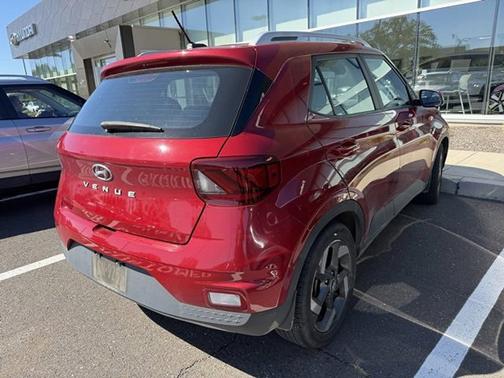 2023 Hyundai VENUE Limited