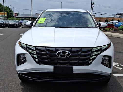 2024 Hyundai TUCSON SE