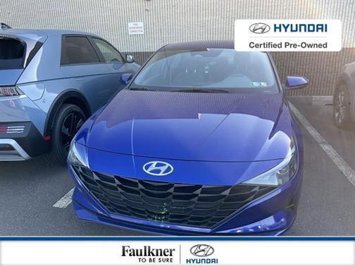 2022 Hyundai ELANTRA SE
