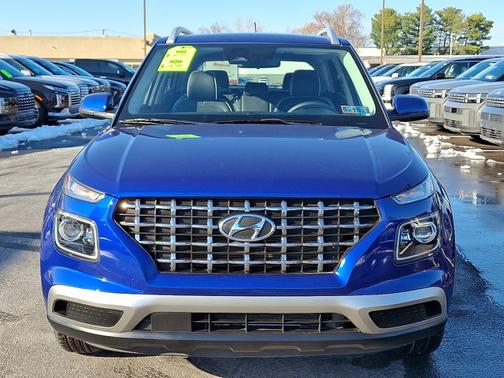 2023 Hyundai VENUE Limited