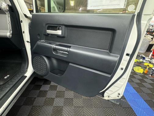 2012 Toyota FJ Cruiser Base