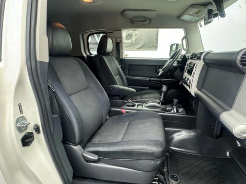 2012 Toyota FJ Cruiser Base