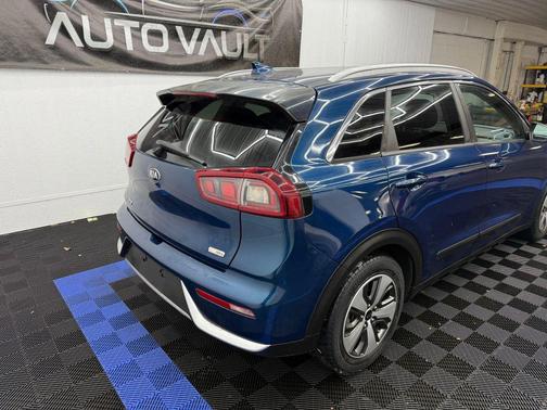 2018 Kia Niro LX