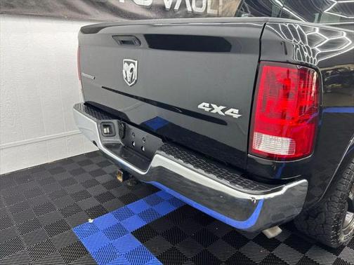 2018 RAM 1500 SLT