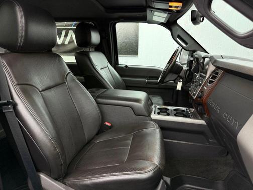 2016 Ford F-350 Lariat