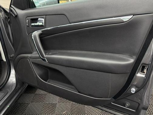 2010 Lincoln MKZ Base