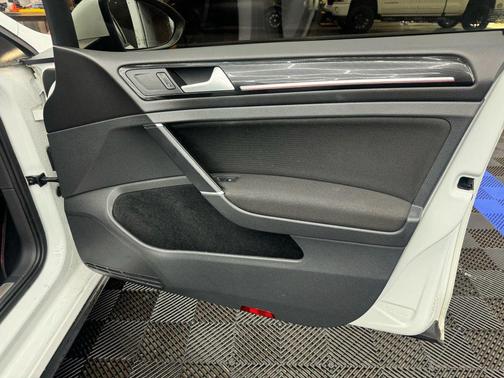 2016 Volkswagen Golf GTI 2.0T S 4-Door