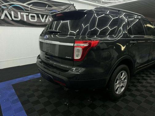 2011 Ford Explorer Base