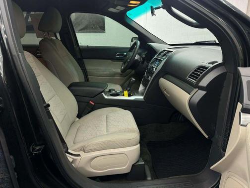 2011 Ford Explorer Base