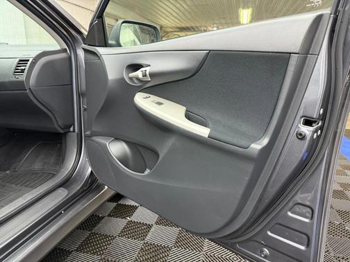 2013 Toyota Corolla S