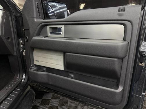 2012 Ford F-150 SVT Raptor Pickup 4D 5 1/2 ft