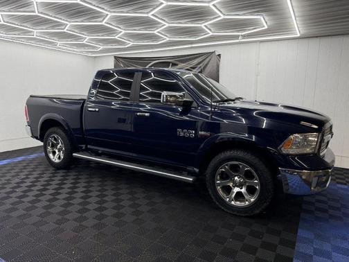 True Blue Pearlcoat 2016 RAM 1500 Laramie