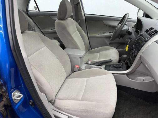 2009 Toyota Corolla LE