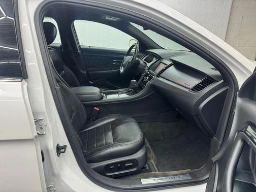 2013 Ford Taurus SHO