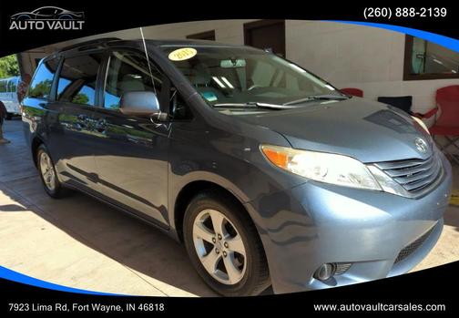 2015 Toyota Sienna LE