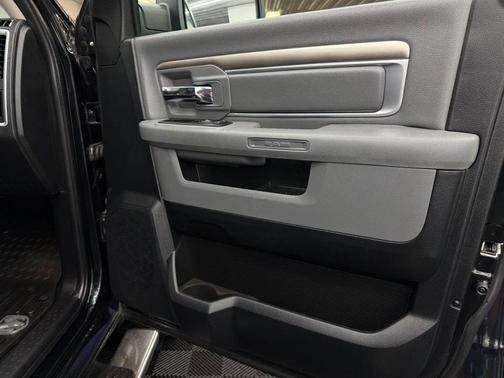 Black Forest Green Pearlcoat 2016 RAM 1500 Big Horn