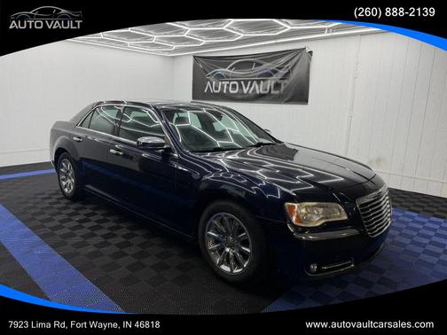 Blackberry Pearlcoat 2012 Chrysler 300C Base