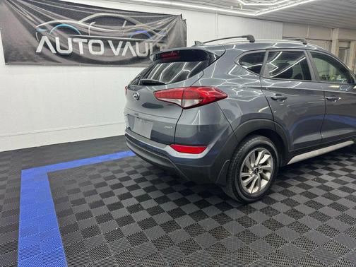 2017 Hyundai TUCSON SE Plus