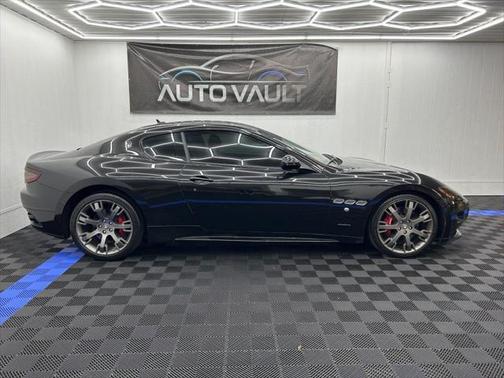 2012 Maserati GranTurismo S Auto