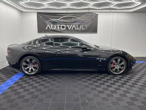 2012 Maserati GranTurismo S Auto