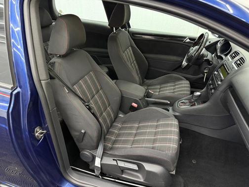 2011 Volkswagen GTI 2-Door