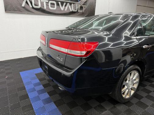2012 Lincoln MKZ Base