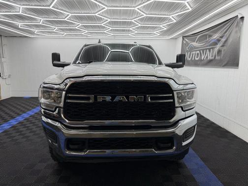 2021 RAM 3500 Tradesman Regular Cab 4x4 8' Box