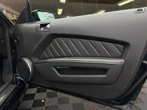 2014 Ford Mustang V6 Premium