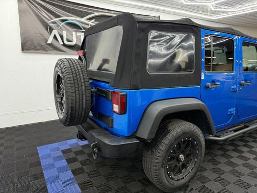 Hydro Blue Pearlcoat 2016 Jeep Wrangler Unlimited Sport