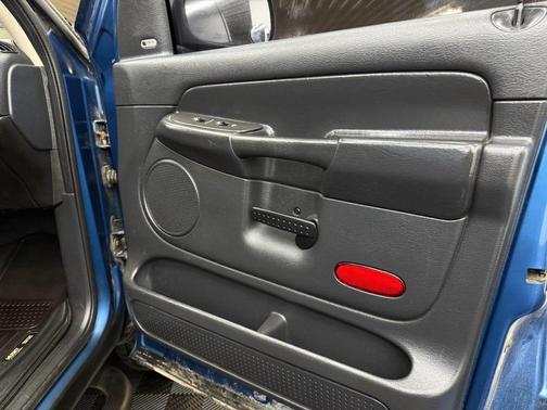 2004 Dodge Ram 1500 SLT Quad Cab