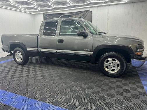 2002 Chevrolet Silverado 1500 Base