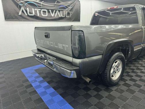 2002 Chevrolet Silverado 1500 Base