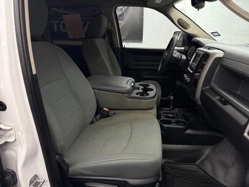 2015 RAM 2500 Tradesman Pickup 4D 8 ft