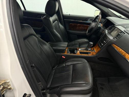 2014 Lincoln MKS Base