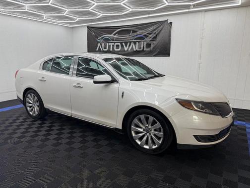 2014 Lincoln MKS Base