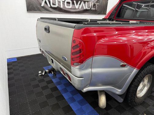 2003 Ford F-350 XLT Crew Cab Super Duty