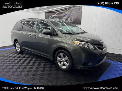 2012 Toyota Sienna LE