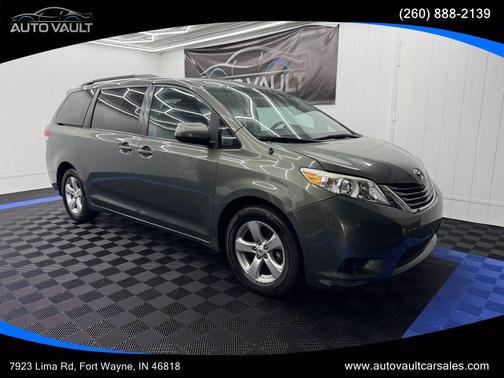 2012 Toyota Sienna LE