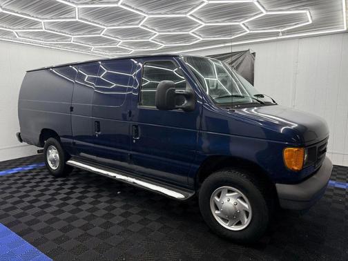 2007 Ford E250 Base