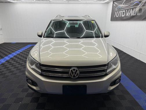 2013 Volkswagen Tiguan 2.0T SE 4MOTION