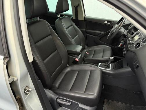 2013 Volkswagen Tiguan 2.0T SE 4MOTION