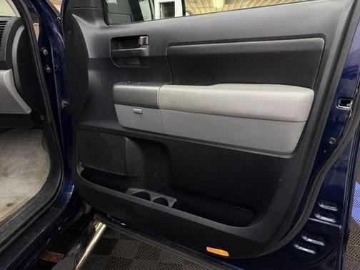 2010 Toyota Tundra Grade